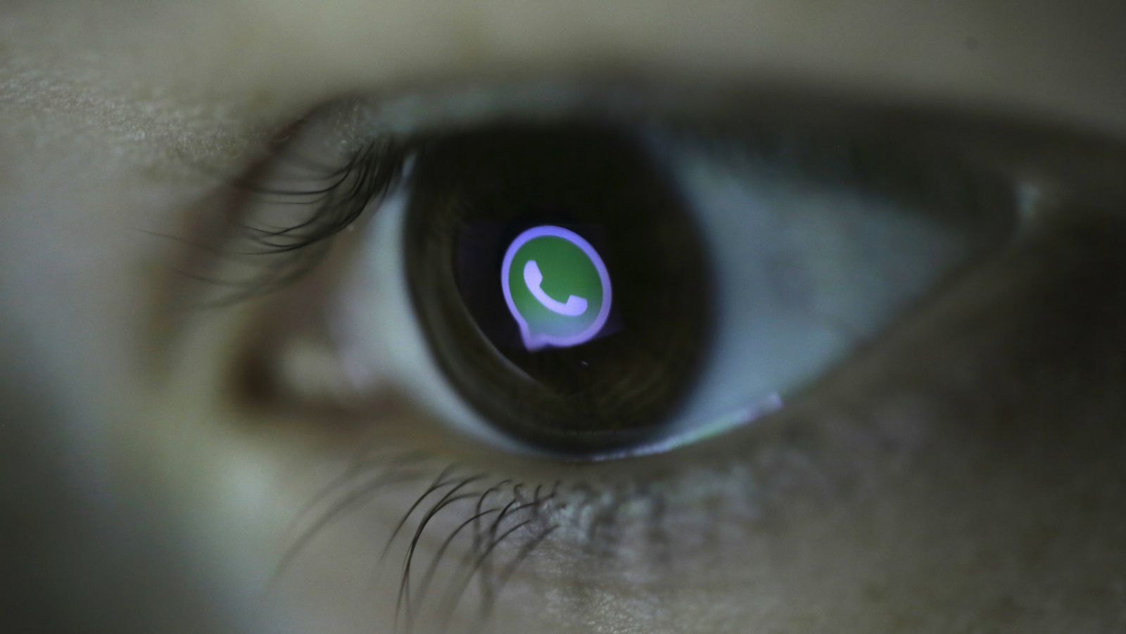 whatsapp-eye_0-5d1