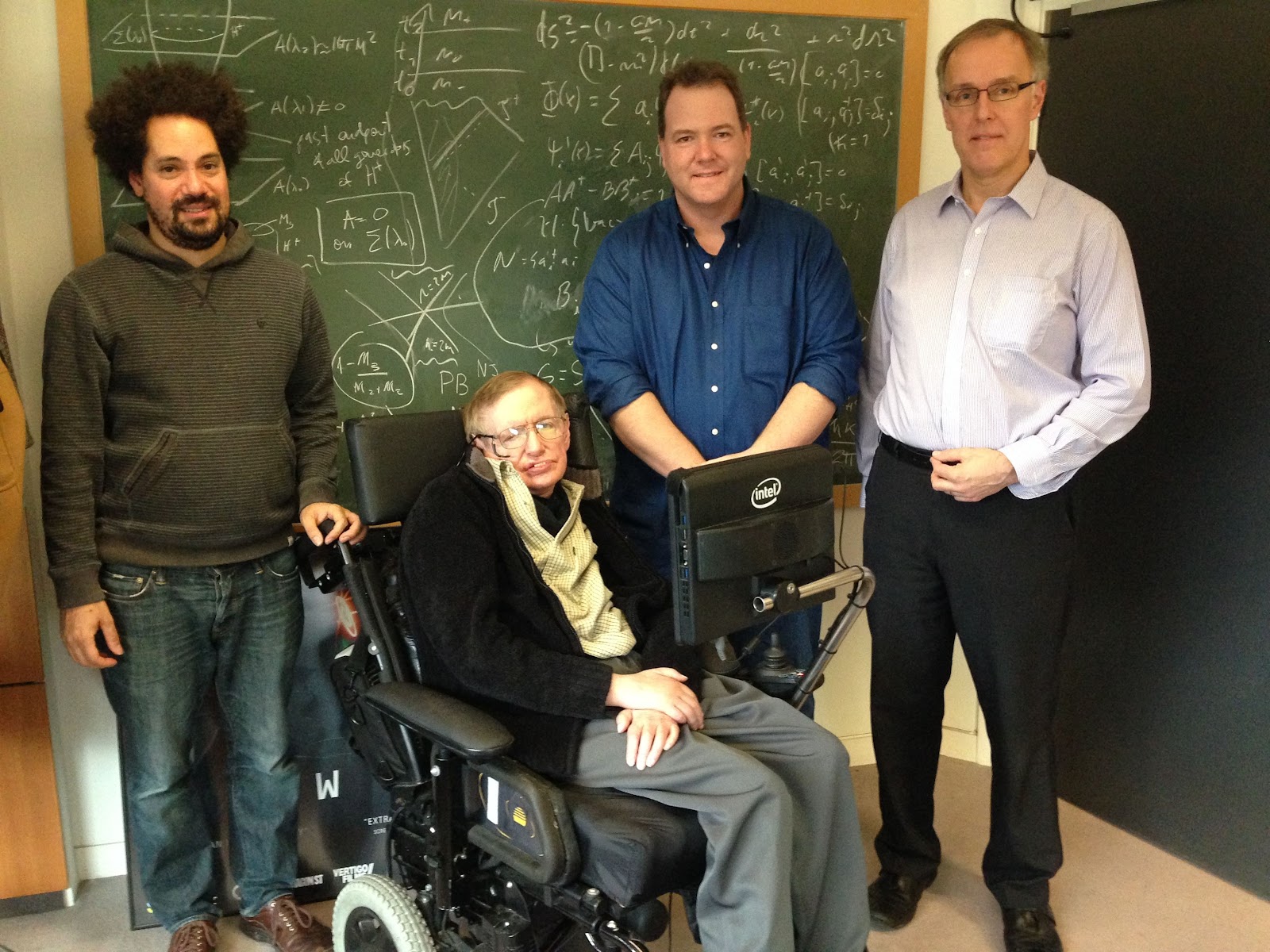 Stephen_Hawking_with_New_Computer (1).jpg